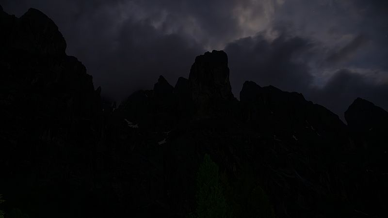 NZ8-000885-Enhanced-NR.jpg